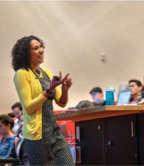  Anna Haskins teaching an introductory sociology course